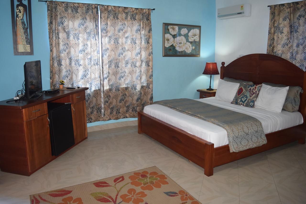 Coconut Pointe Villa & Beach Resort Prampram Exterior photo
